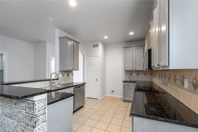 4952 Paddock Drive, Fort Worth, TX 76244