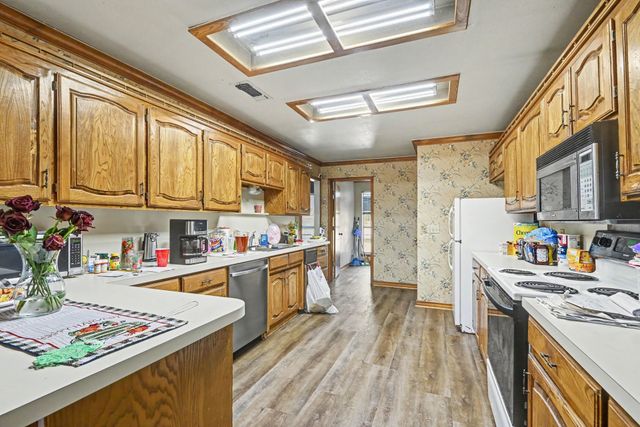275 Salesville Road, Mineral Wells, TX 76067