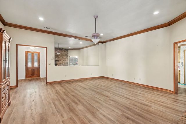 275 Salesville Road, Mineral Wells, TX 76067