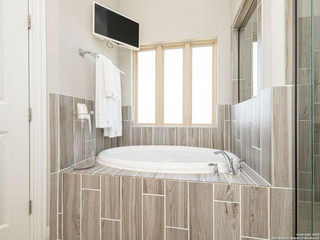 8439 Sierra Hermosa, San Antonio, TX 78255