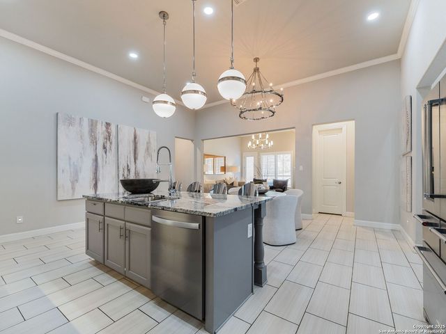 8439 Sierra Hermosa, San Antonio, TX 78255