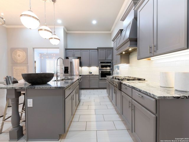 8439 Sierra Hermosa, San Antonio, TX 78255