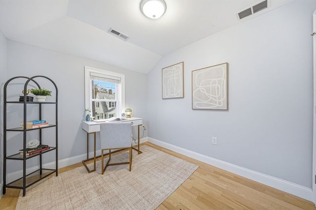 30 Arnold St 30, Quincy, MA 02169