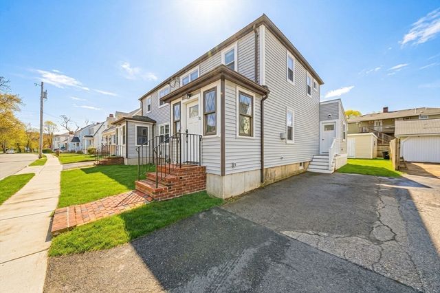 30 Arnold St 30, Quincy, MA 02169