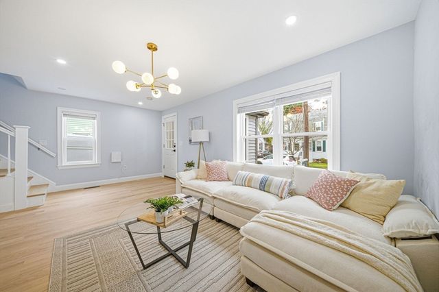 30 Arnold St 30, Quincy, MA 02169