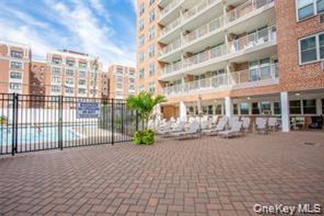 410 E Broadway 2X, Long Beach, NY 11561