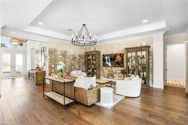 12058 Mimosa ST, Naples, FL 34120