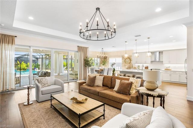 12058 Mimosa ST, Naples, FL 34120