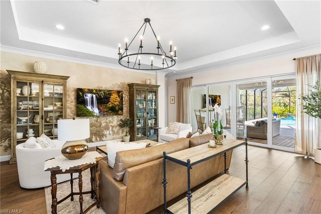 12058 Mimosa ST, Naples, FL 34120