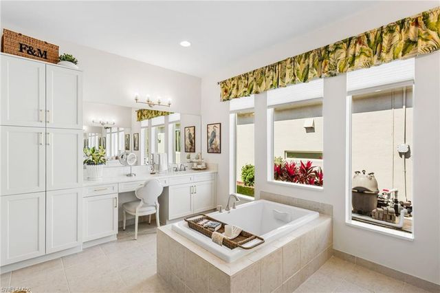 12058 Mimosa ST, Naples, FL 34120