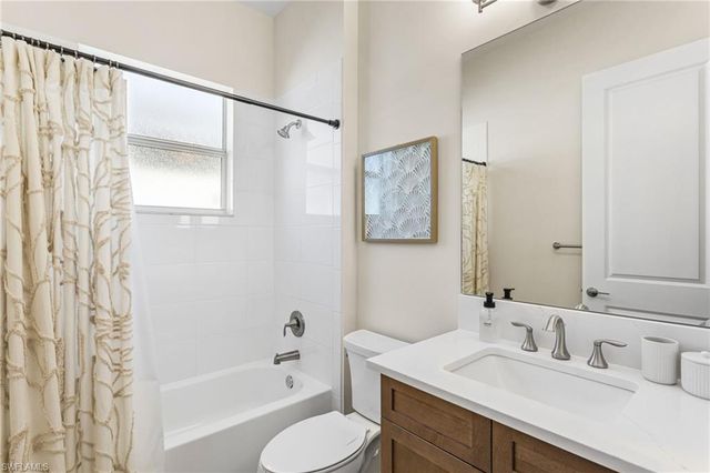 12058 Mimosa ST, Naples, FL 34120