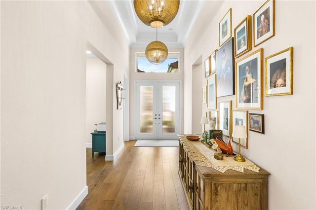 12058 Mimosa ST, Naples, FL 34120