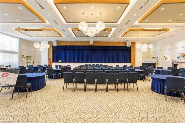 12058 Mimosa ST, Naples, FL 34120