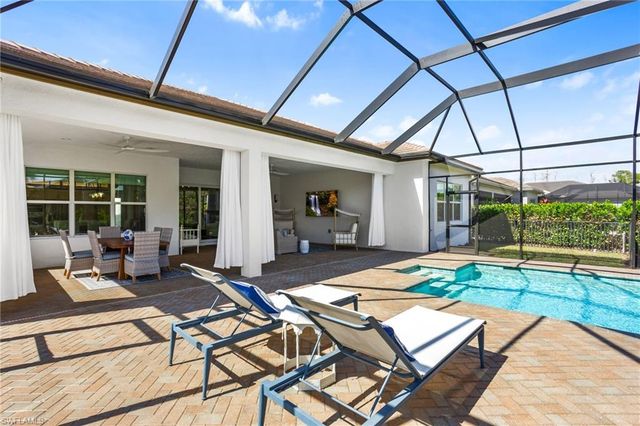 12058 Mimosa ST, Naples, FL 34120