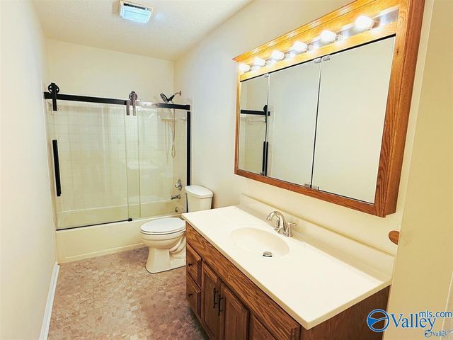 829 10th Street NW, Arab, AL 35016