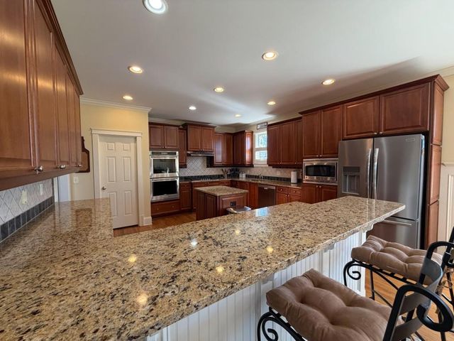 128 Highcrest Drive, Acworth, GA 30101