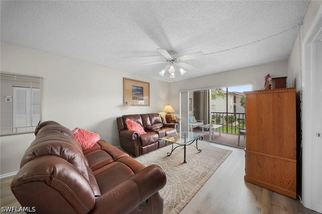 2111 Barkeley LN 10, Fort Myers, FL 33907