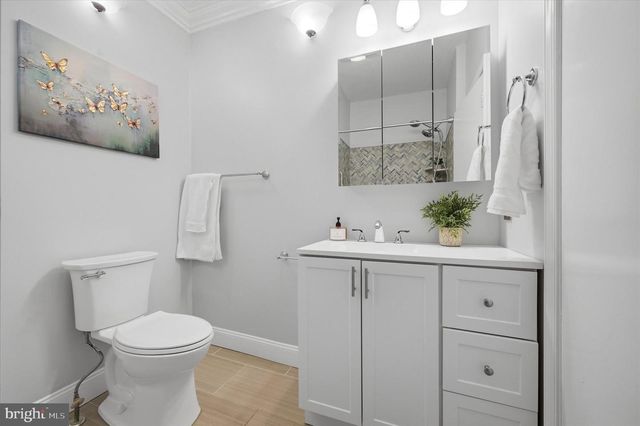 1127 GREEN ST, Philadelphia, PA 19123
