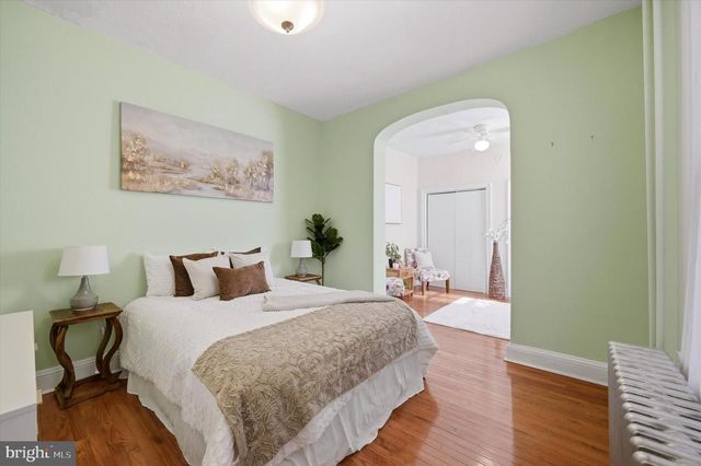 1127 GREEN ST, Philadelphia, PA 19123