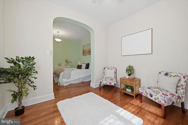 1127 GREEN ST, Philadelphia, PA 19123