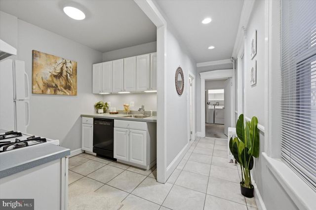 1127 GREEN ST, Philadelphia, PA 19123