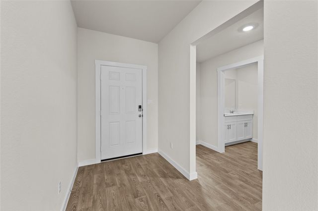 375 ELKINS PRAIRIE DR, Lockhart, TX 78644