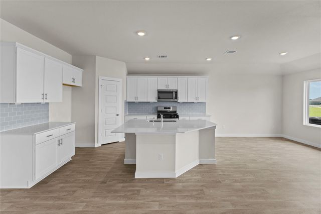 375 ELKINS PRAIRIE DR, Lockhart, TX 78644