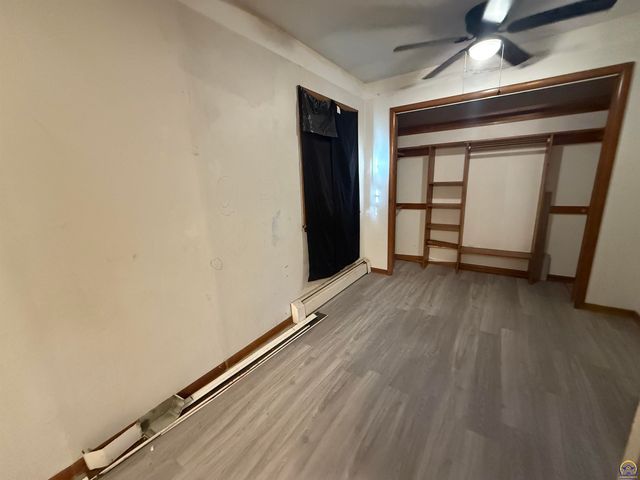 3100 SW 31st St, Topeka, KS 66614