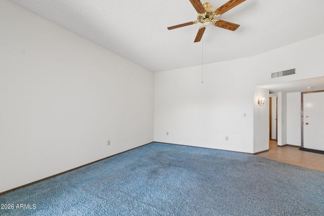 10538 W PALMERAS Drive, Sun City, AZ 85373