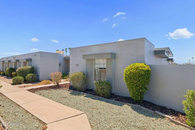 10538 W PALMERAS Drive, Sun City, AZ 85373
