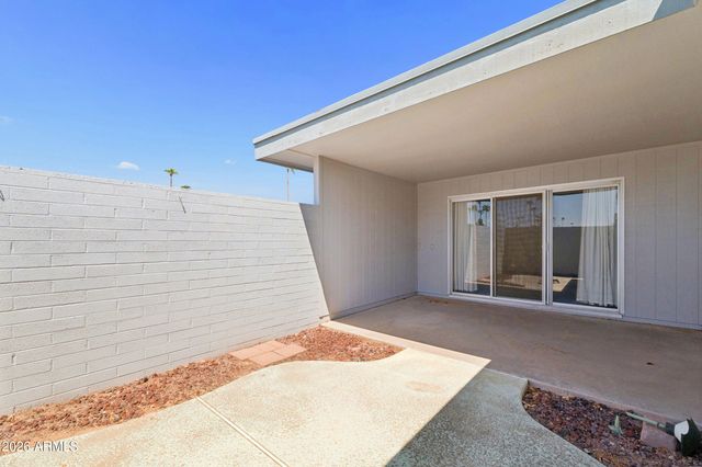10538 W PALMERAS Drive, Sun City, AZ 85373