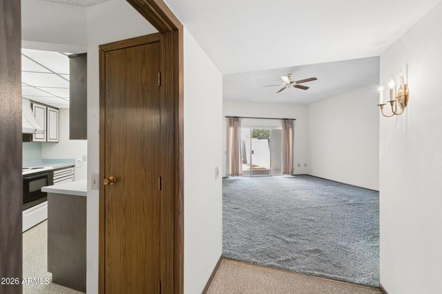 10538 W PALMERAS Drive, Sun City, AZ 85373