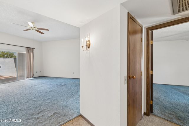 10538 W PALMERAS Drive, Sun City, AZ 85373