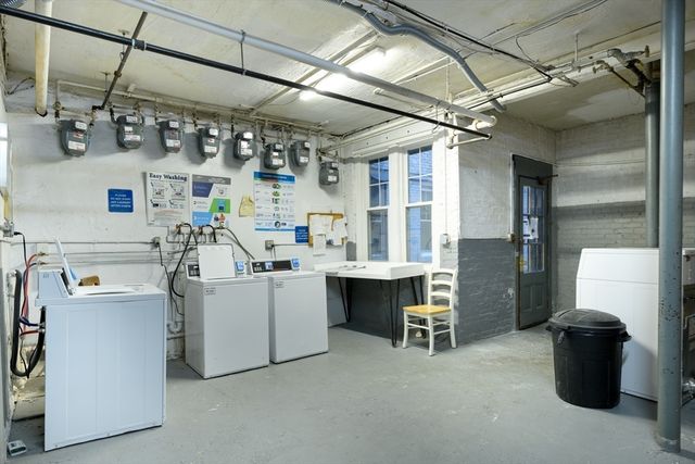 15 Colliston Rd 6, Boston, MA 02135