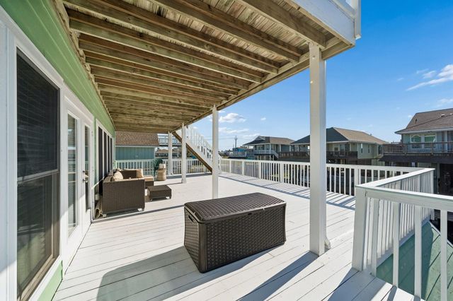 22105 Zapata Drive, Galveston, TX 77554