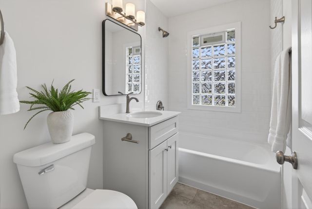 4301 Penn Avenue N, Minneapolis, MN 55412