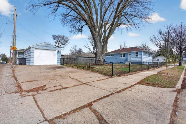 4301 Penn Avenue N, Minneapolis, MN 55412