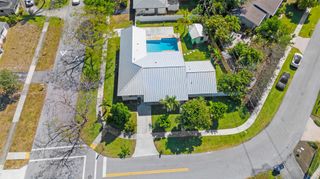 698 NW 12th Rd, Boca Raton, FL 33486