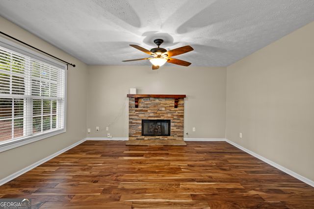 61 Thorne Berry Drive, Hampton, GA 30228