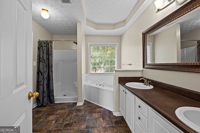 61 Thorne Berry Drive, Hampton, GA 30228
