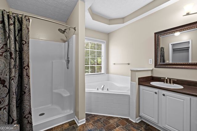 61 Thorne Berry Drive, Hampton, GA 30228