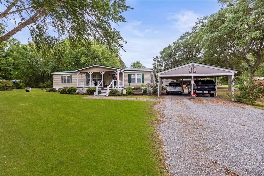 Image 10 of property listing at 535 & 565 Deer Run Road, Ellabell, GA 31308