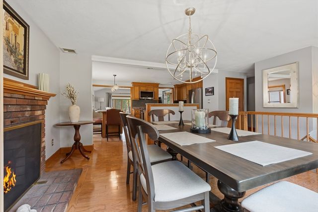 31 Charme Road, Billerica, MA 01821