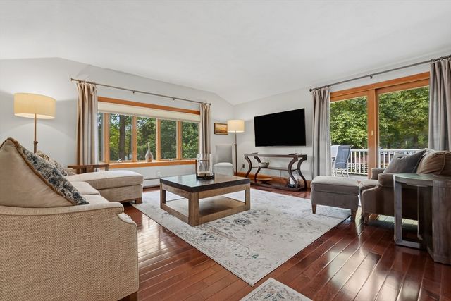 31 Charme Road, Billerica, MA 01821