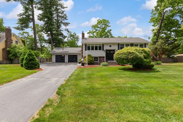 31 Charme Road, Billerica, MA 01821