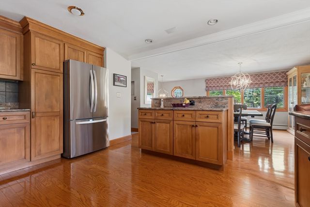 31 Charme Road, Billerica, MA 01821