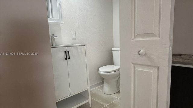 15730 SW 140th St 15730, Miami, FL 33196