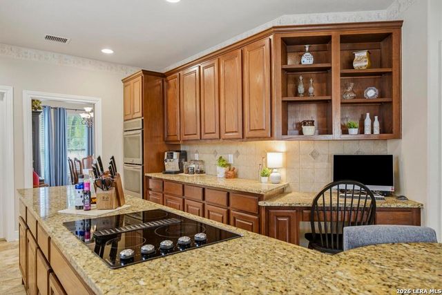 31 HORSESHOE CYN, San Antonio, TX 78258