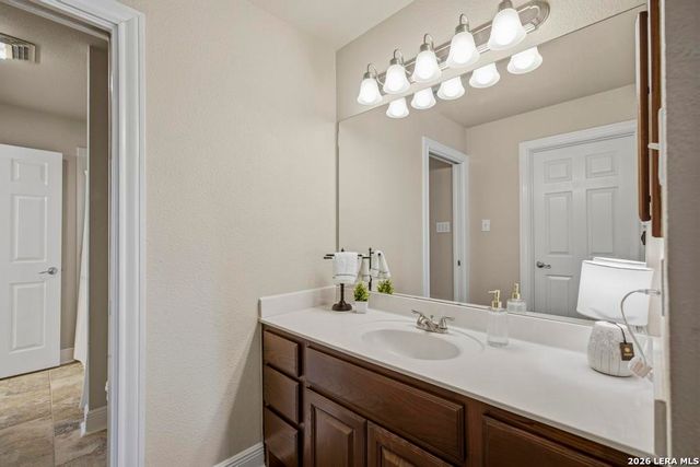 31 HORSESHOE CYN, San Antonio, TX 78258