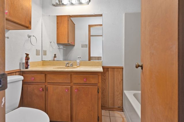 801 S Sutton Street, Mabank, TX 75147